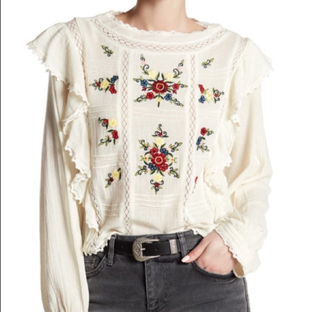 NWOT! Free People embroidered top